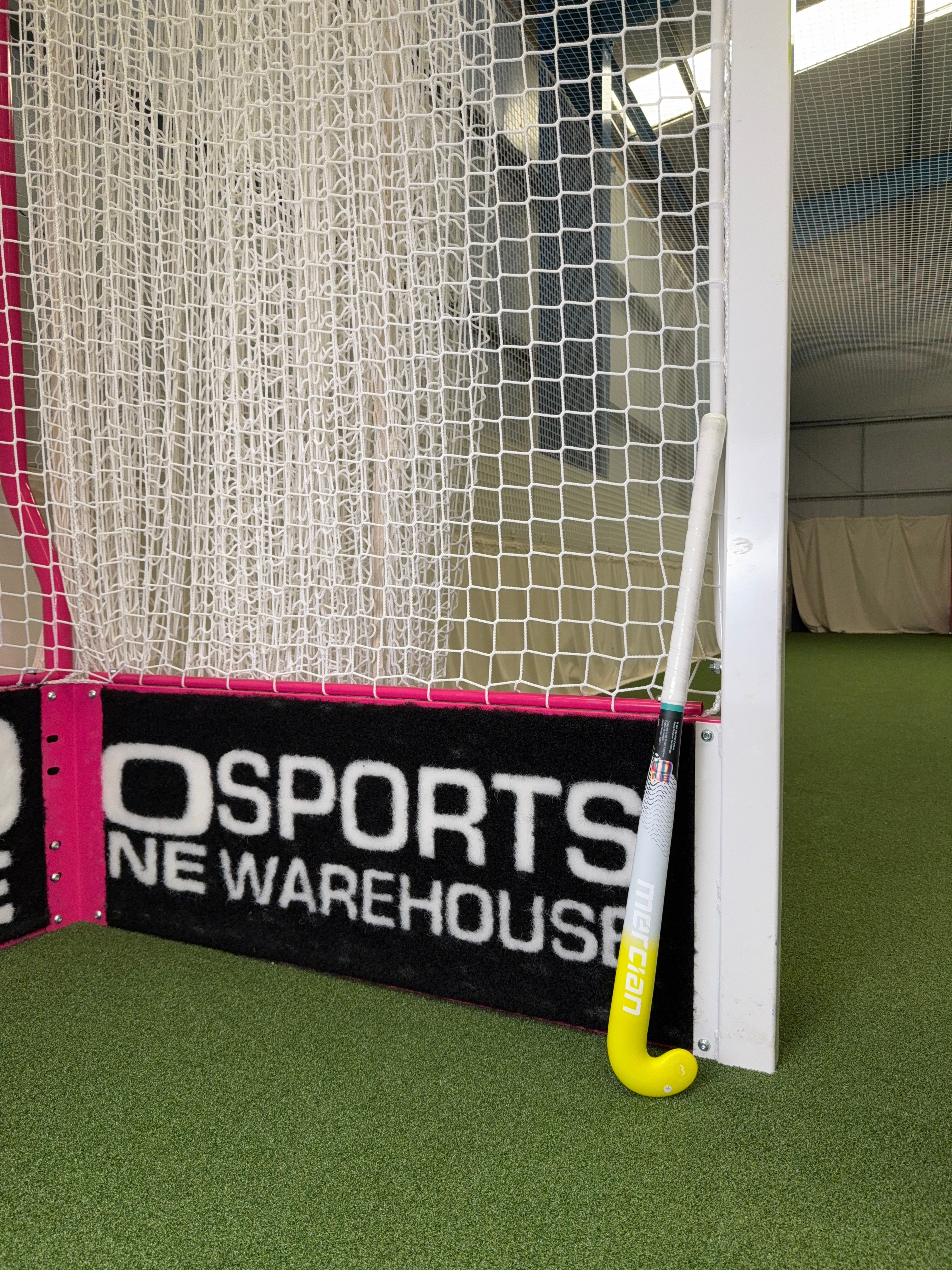 Mercian Genesis CF5 Standard Bend 34" Junior Hockey Stick EX DEMO | ONE Sports Warehouse